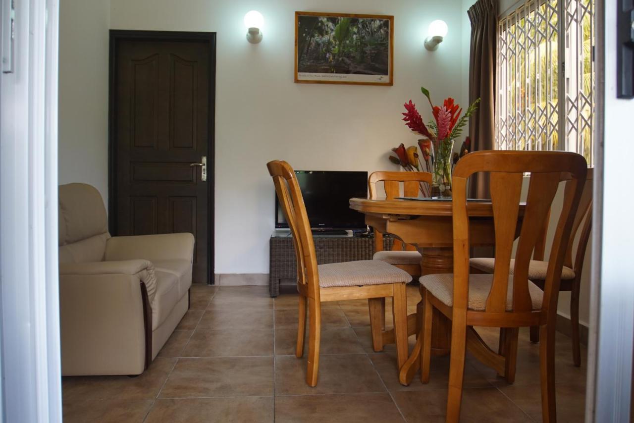 Ferienwohnung Zeph self catering Baie Lazare  Exterior foto